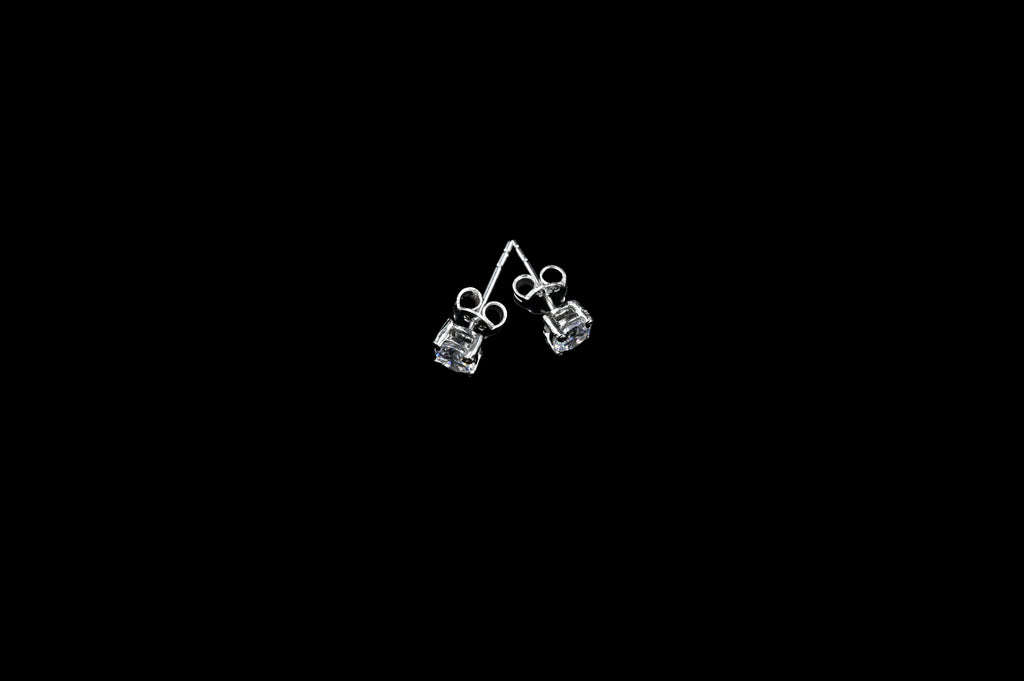 Zirconia Plain Stud