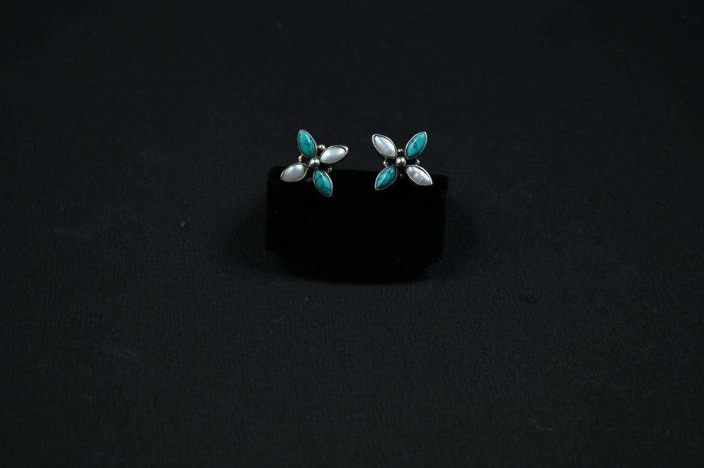 925 Silver Flower Stud with Turquoise and freshwater pearl
