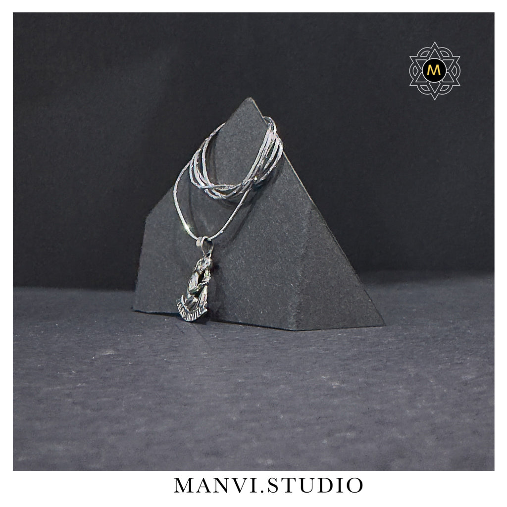 THIN NECK CHAINS